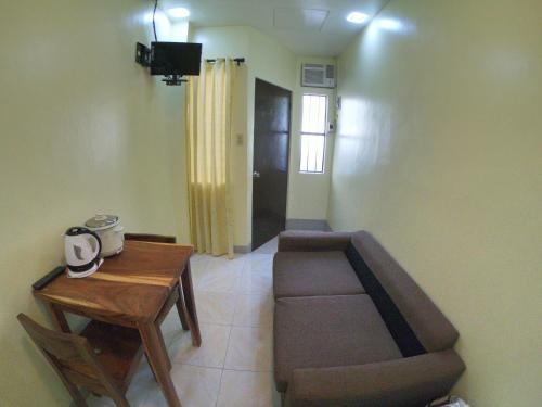 South Breeze Balibago 3 minutes away from Santa Rosa Commercial Complex - 공용 라운지/TV 시청 구역