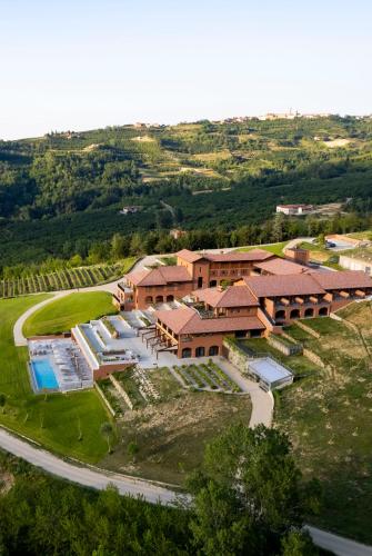 Casa di Langa - Hotel - Cerretto Langhe