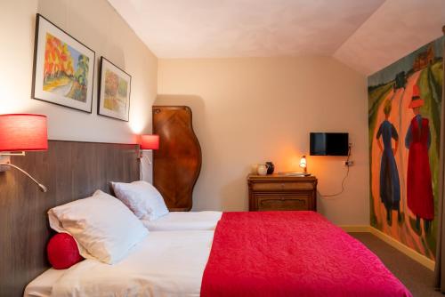 2 twin beds