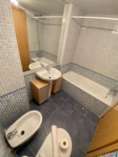 For A Stay Aqua - image 7