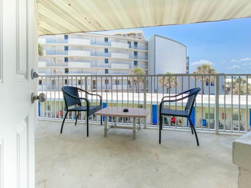 陽台/露台, 海洋苑海濱酒店 (Ocean Court Beachfront Hotel) in 代托納比奇