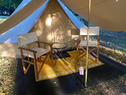 Eakley Manor Farm Glamping in Newport Pagnell
