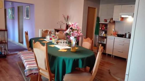 Casa de oaspeți Cristina (Casa de oaspeti Cristina) in เมอร์คูเรียคูก