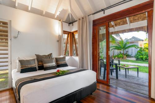 Moorea Beach Lodge in ฮอรู