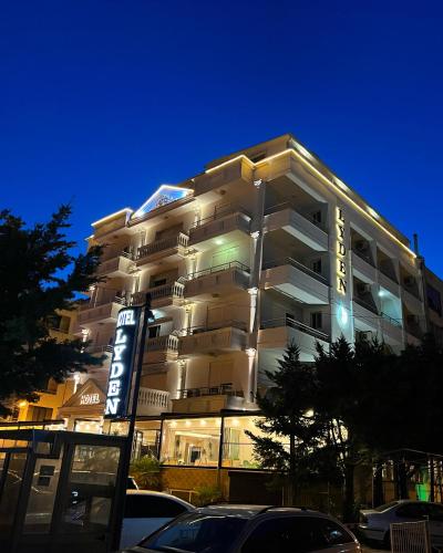 Lyden Hotel – Golem, DC