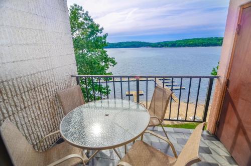 504F Three Bedroom Two Bath thumb 2
