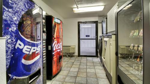 Motel 6-Des Moines, IA - North Motel 6-Des Moines, IA - North