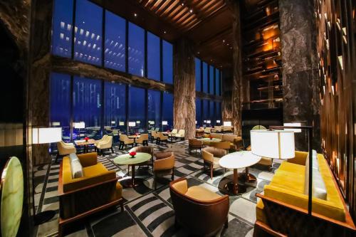 377222415 Shangri-La Nanning - The tallest hotel worldwide in Shangri-La Group