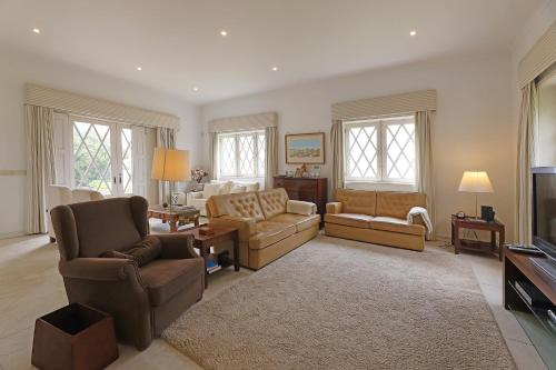FLH Porto Golf & Beach front House with Pool gîte à louer Boavista da Estrada