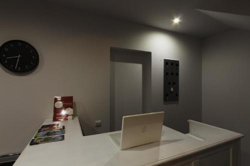 บริการและสิ่งอำนวยความสะดวก, Porta 86 in คานตานฮีด