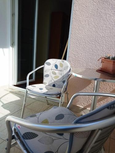 ระเบียง/ชานเรือน, Apartman Adrijana Kastav, free WiFi & parking, 2 bedrooms & sea view in ซิโควิซี