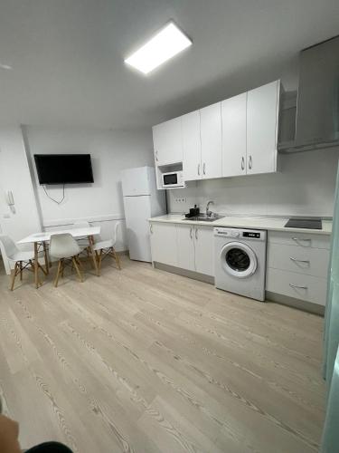 APARTAMENTOS TURISTICOS ARANZAZU in Losar De La Vera