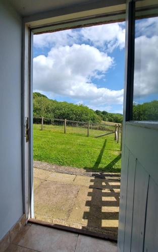 Luddie's Country Cottages - Rose Cottage in Egton Bridge