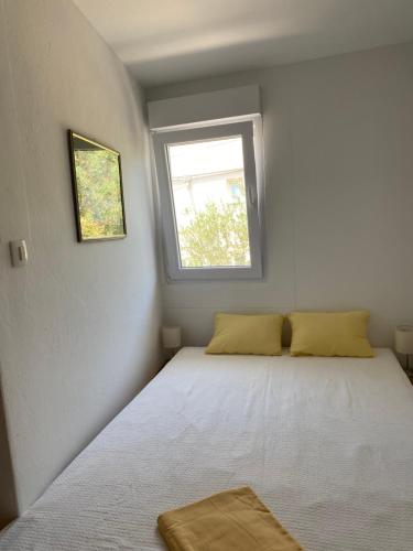1 double bed