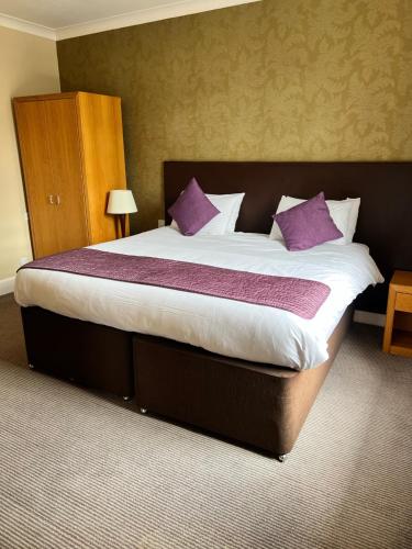 Manor Hotel by Greene King Inns - image 10