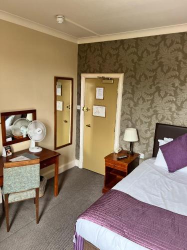 Manor Hotel by Greene King Inns - image 13
