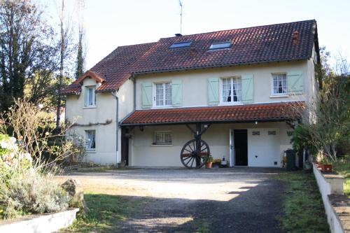 Chambre d'Hôtes Les Chênes chambre d'hôte Chaptelat