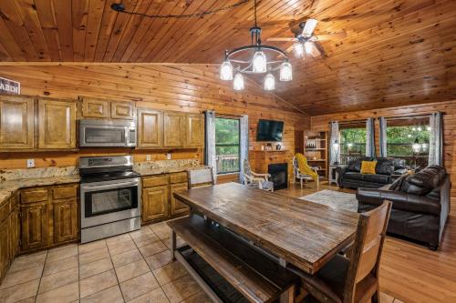 Three Bears Lodge - image 8