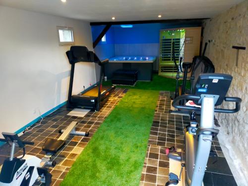 สปา, Gite du Prieure in ปัวเตียร์ ฟูตูโรสโคป