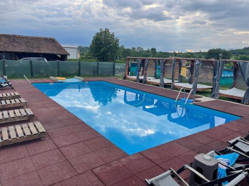Holiday Home Rodjak sa sela Holiday Home Rodjak sa sela