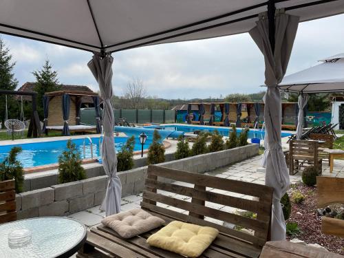 Holiday Home Rodjak sa sela Holiday Home Rodjak sa sela