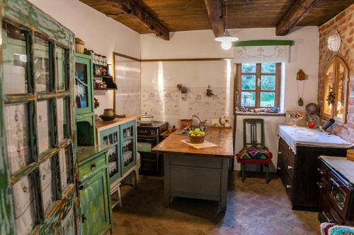 Makanan dan Minuman, Country House "Stricev grunt" Stara Kapela in Brodski Stupnik