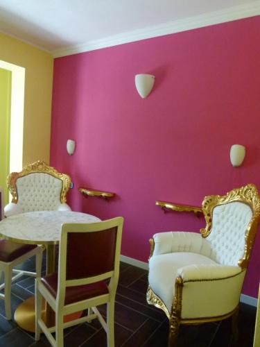Deluxe Queen Suite with Balcony room in Boutique Hotel Bel Sito Wellness & Private SPA