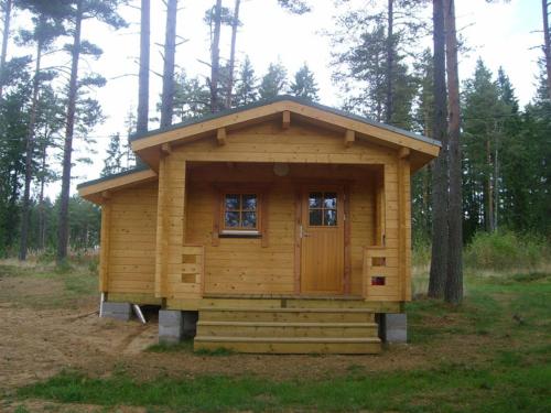 Artur´s Eaterie and Holiday home in Viitna