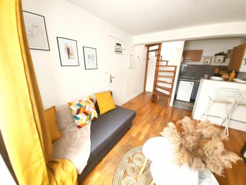 . Cosy Apartment T2 in Orleans Near to Train station