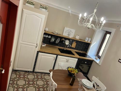 One-Bedroom Apartment image 10