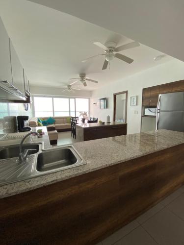 Cocina, Departamentos frente al mar en Resort Playa Azul-Tonsupa in Atacames