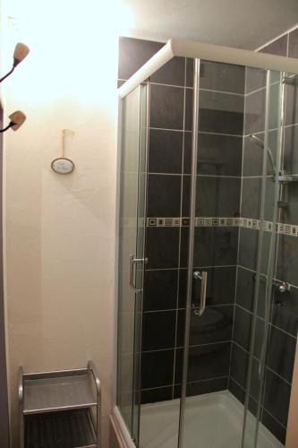 Central Hotel - image 7