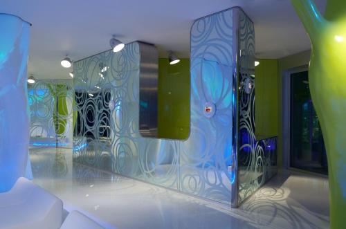 בר/טרקלין, i-Suite Hotel in רימיני