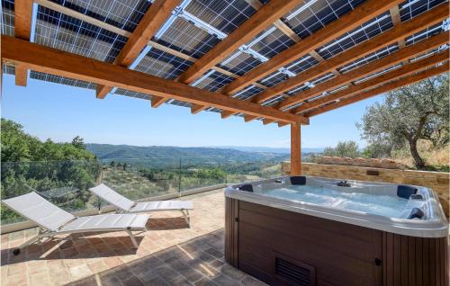  2 Bedroom Beautiful Home In Gualdo Cattaneo in Gualdo Cattaneo