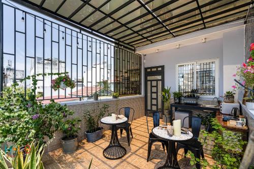 HoLo Central Saigon - Serviced HomeStay Ho Chi Minh City Vietnam