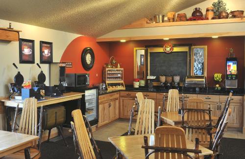 AmericInn by Wyndham Oswego in Oswego, USA