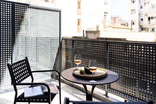 Deluxe Double Room with Balcony image 10