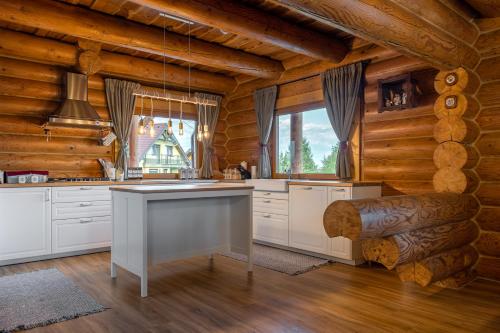 廚房, Tatranský Zrub (Tatransky Zrub) in 羅瓦萊斯那