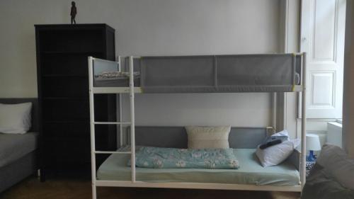 Love Peace & Easy Living Apartment - image 3