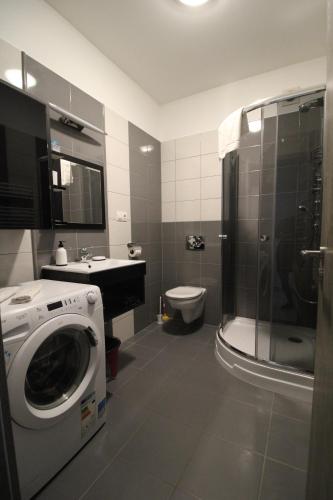 Μπάνιο, iHome Apartman 6.0 in Πετς