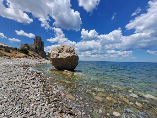 Apartament z widokiem na morze jońskie in 87070 Roseto Capo Spulico