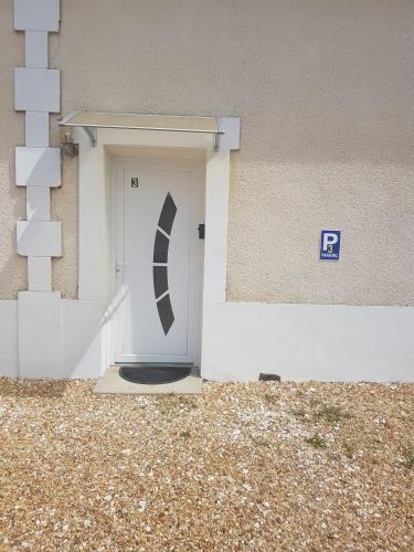 Ulaz, 03 - Joli studio rdc avec petit jardin et porte donnant sur parking comme une maison in Razac Sur L'Isle