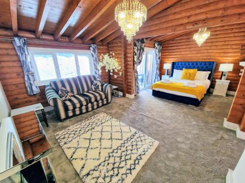 Kaoglen Apollo-Hot tub-Cairngorms-Pet friendly
