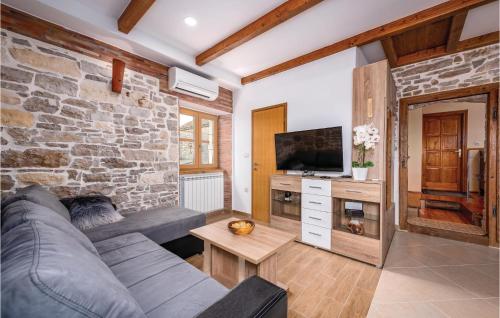 Lovely Home In Medancici in Sutivanac