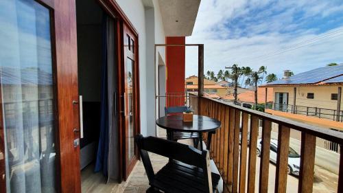Double Room with Balcony and Sea View image 7