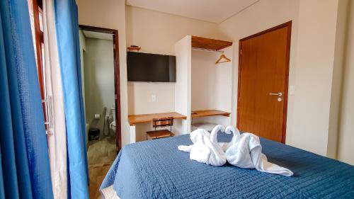 Double Room with Balcony and Sea View image 4