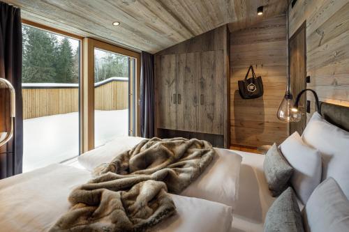 2 bedrooms, 2 beds