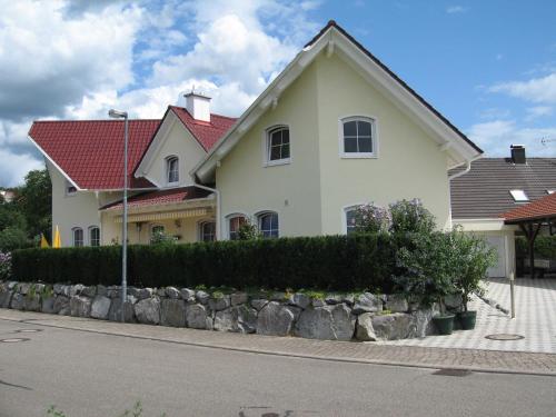 Ferienwohnung Kunst - Apartment - Mahlberg