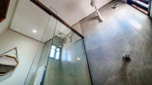 Standard Triple Room image 6