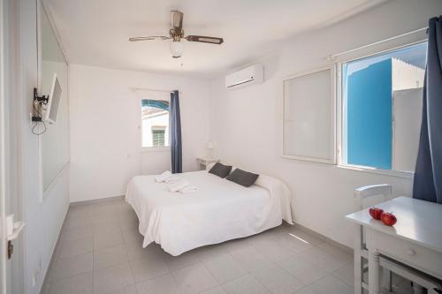 Estel Blanc Apartments - Adults Only in Menorca